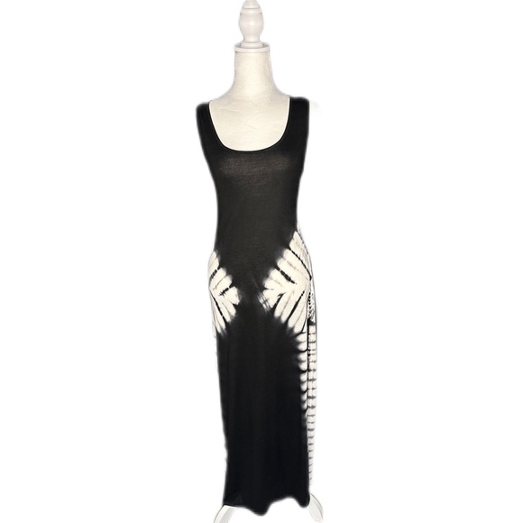 Romeo & Juliet Couture Dresses & Skirts - Black and white Tye Dye Maxi Dress